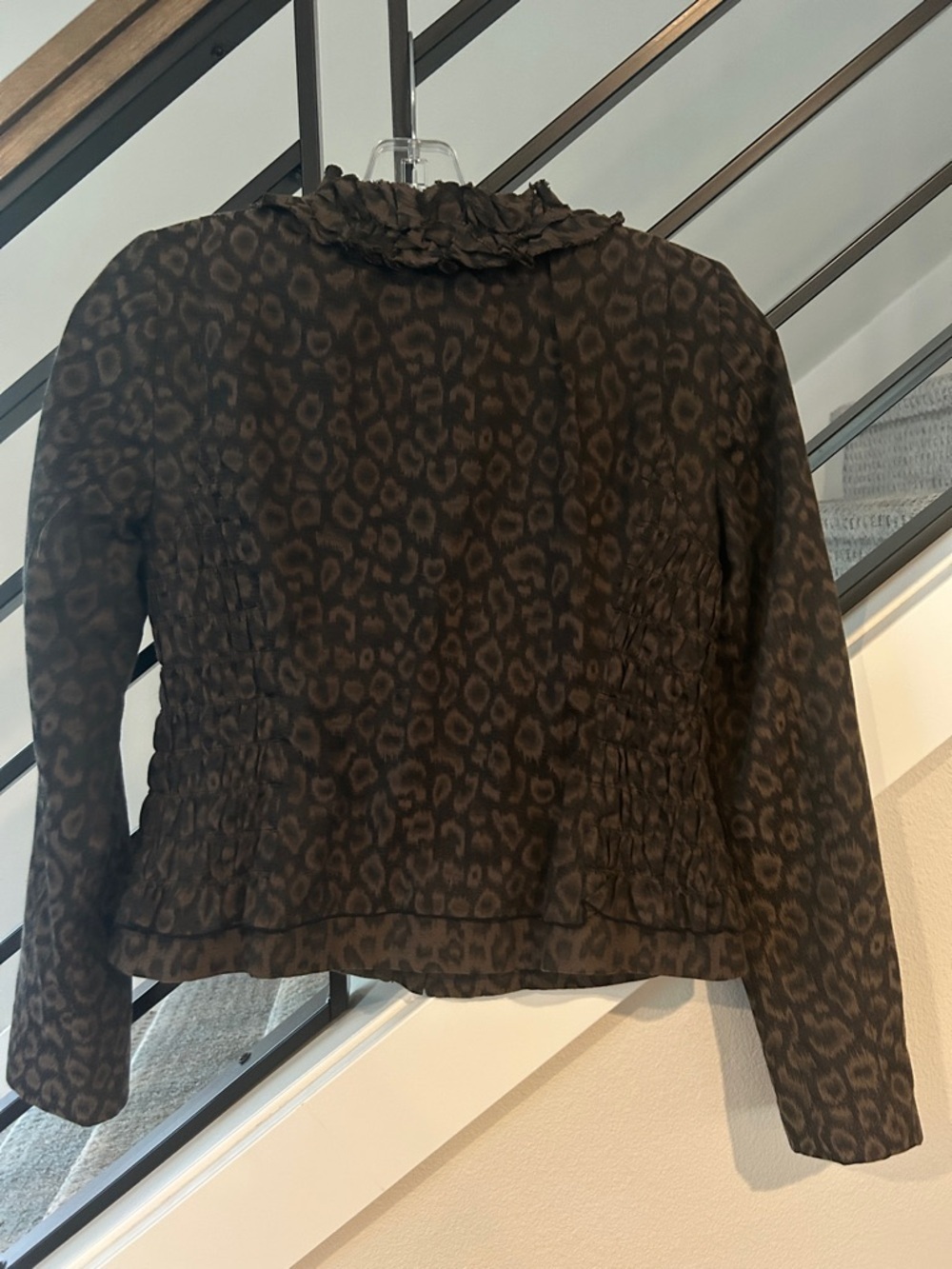 T Tahari Brown and Black -Print Ruffle Collar  blazer-jacket. - Picture 4 of 5